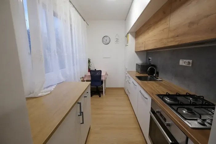 Pronájem bytu 1+1, Uherský Brod, Družstevní, 38 m2