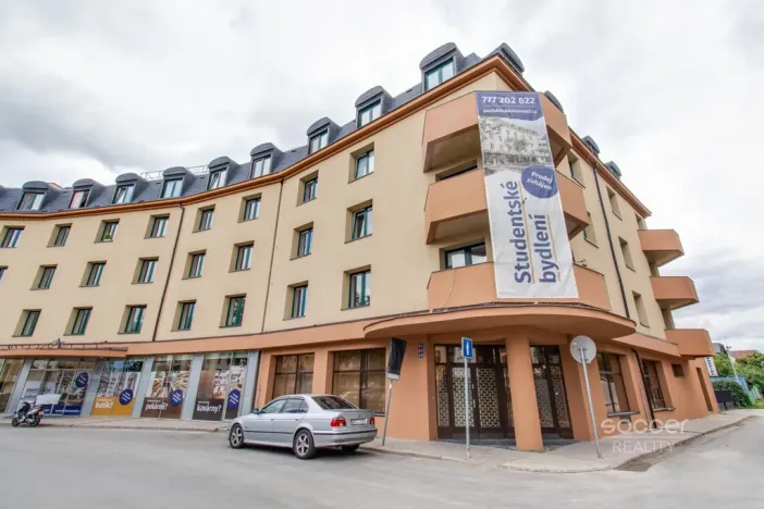 Pronájem bytu 1+kk, Praha - Suchdol, Suchdolské náměstí, 40 m2