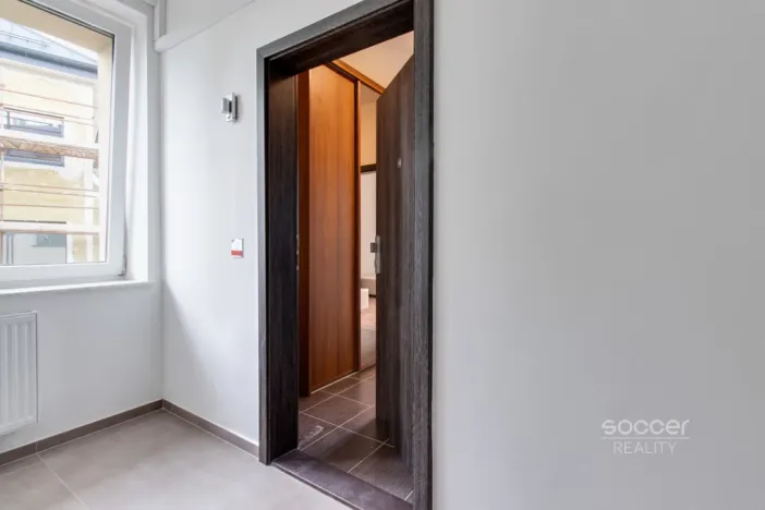 Pronájem bytu 1+kk, Praha - Suchdol, Suchdolské náměstí, 40 m2