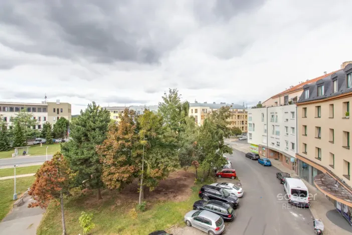 Pronájem bytu 1+kk, Praha - Suchdol, Suchdolské náměstí, 40 m2