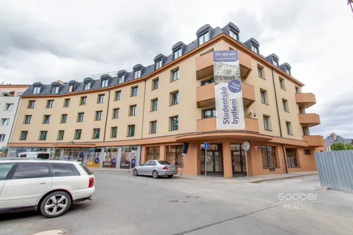 Pronájem bytu 1+kk, Praha - Suchdol, Suchdolské náměstí, 40 m2