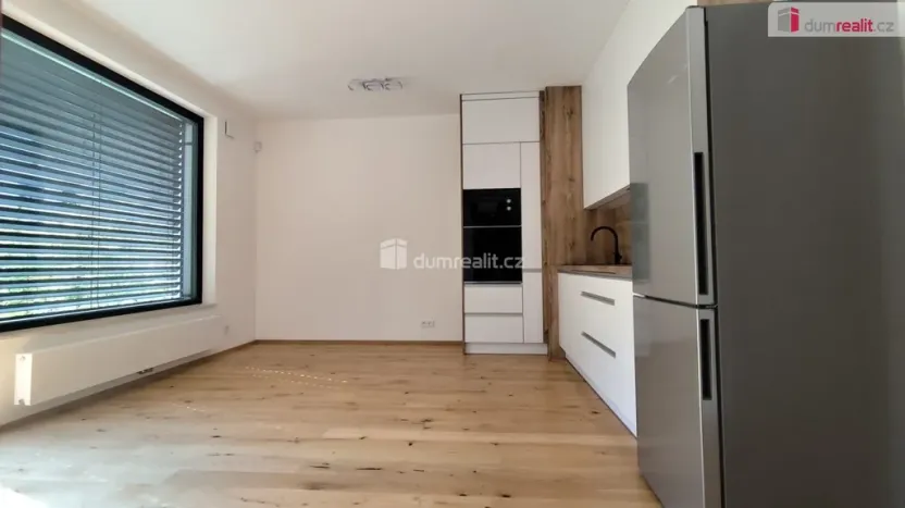 Pronájem bytu 2+kk, Praha - Nusle, Mužíkova, 44 m2