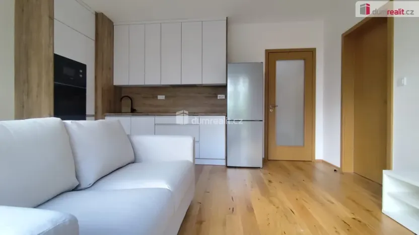 Pronájem bytu 2+kk, Praha - Nusle, Mužíkova, 44 m2