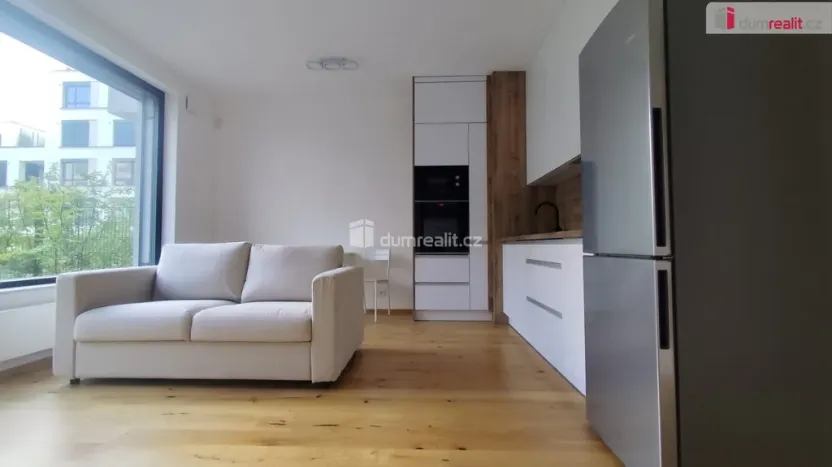 Pronájem bytu 2+kk, Praha - Nusle, Mužíkova, 44 m2