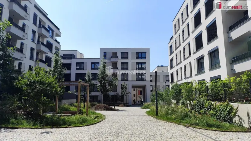Pronájem bytu 2+kk, Praha - Nusle, Mužíkova, 44 m2