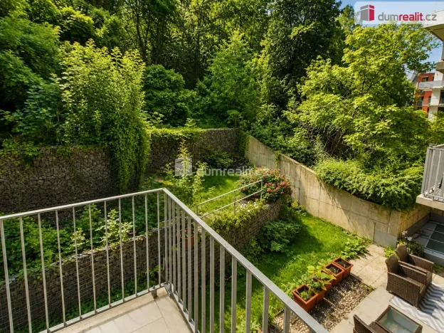 Pronájem bytu 2+kk, Praha - Žižkov, Jeseniova, 84 m2