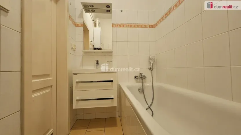Pronájem bytu 2+1, Praha - Vinohrady, Italská, 85 m2