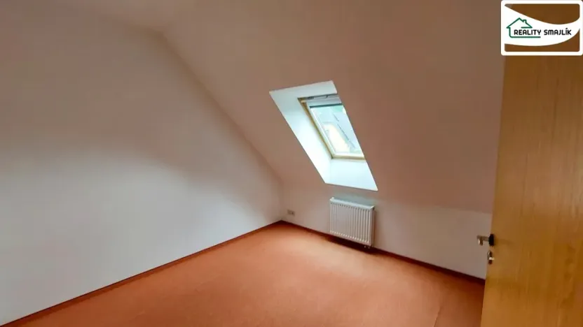 Pronájem bytu 3+1, Cheb - Skalka, Komorní Dvůr, 100 m2