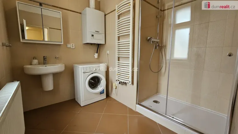 Pronájem bytu 1+1, Praha - Vinohrady, Italská, 65 m2