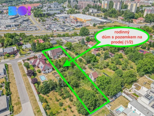 Prodej podílu 1/2 rodinného domu, Olomouc - Slavonín, Arbesova, 242 m2