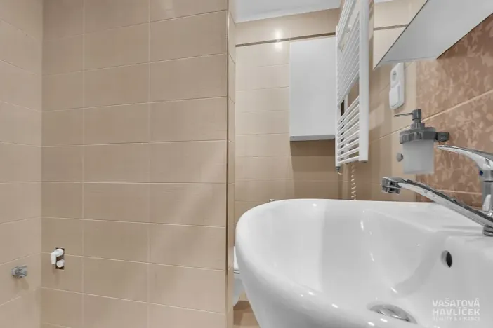 Pronájem bytu 2+kk, Hradec Králové, třída Edvarda Beneše, 49 m2