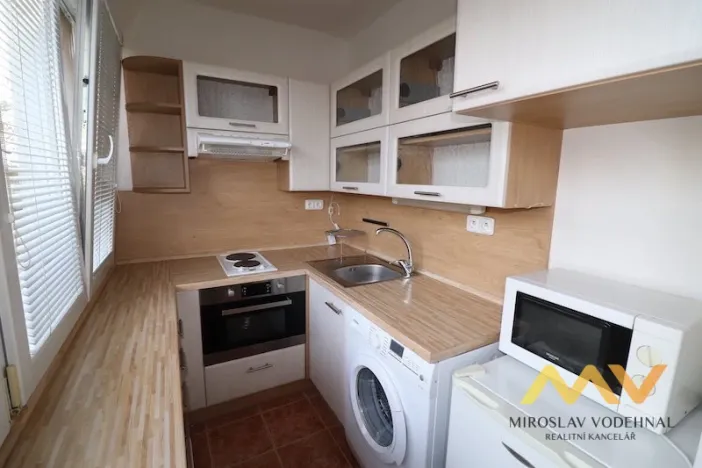Pronájem bytu 1+kk, Hradec Králové - Slezské Předměstí, Severní, 30 m2