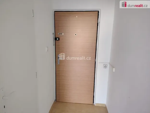 Pronájem bytu 1+kk, Děčín - Děčín VI-Letná, Želenická, 25 m2