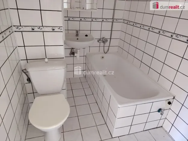 Pronájem bytu 1+1, Děčín - Děčín VI-Letná, Želenická, 38 m2