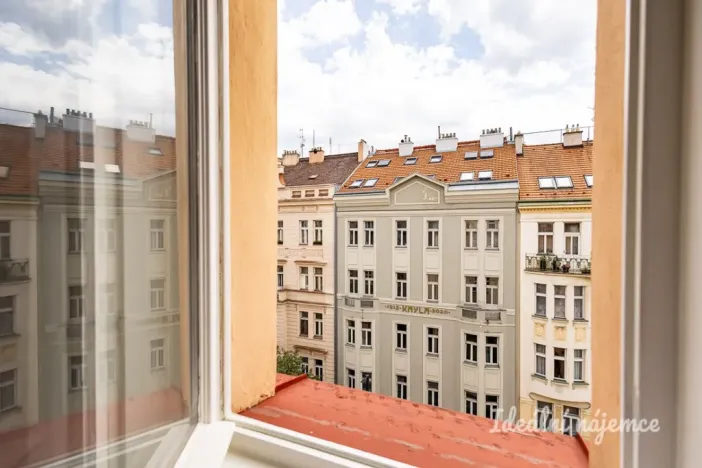 Pronájem bytu 2+kk, Praha - Nusle, Jaromírova, 58 m2