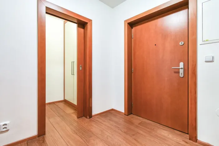 Pronájem bytu 2+kk, Praha - Vysočany, Nepilova, 48 m2