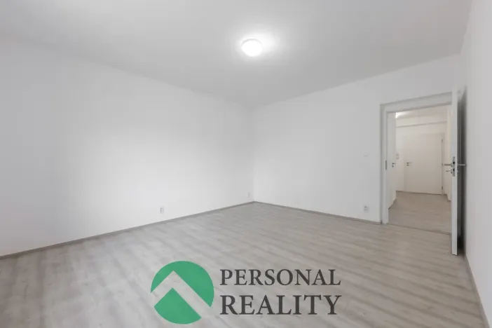 Pronájem bytu 3+1, Karlovy Vary, Pod Svahem, 86 m2