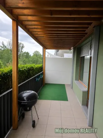 Pronájem bytu 2+kk, Praha - Hloubětín, Modrého, 72 m2