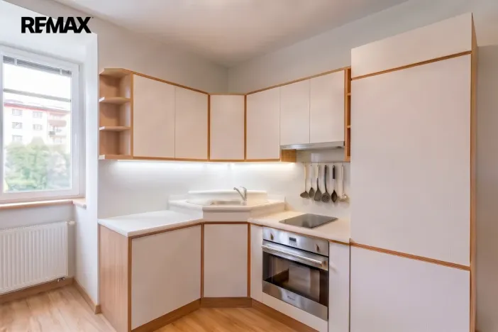 Prodej bytu 1+kk, Praha - Záběhlice, Mikanova, 26 m2