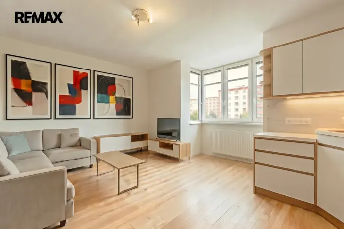 Prodej bytu 1+kk, Praha - Záběhlice, Mikanova, 26 m2
