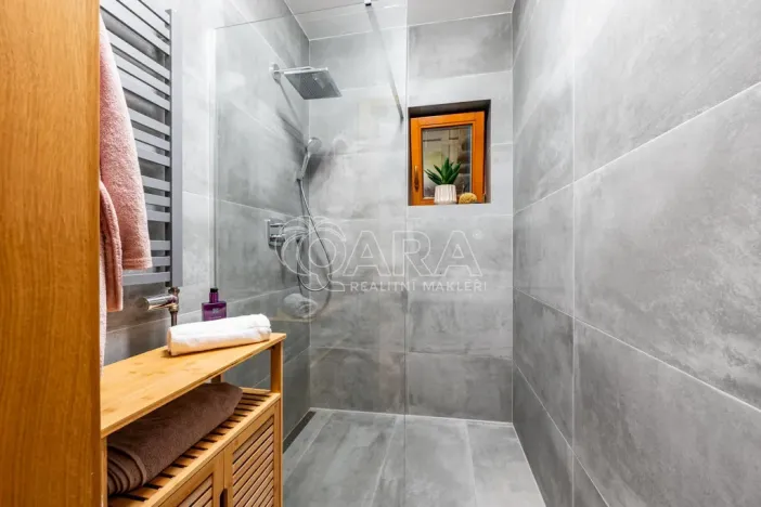 Prodej rodinného domu, Komárov, Sokolská, 132 m2