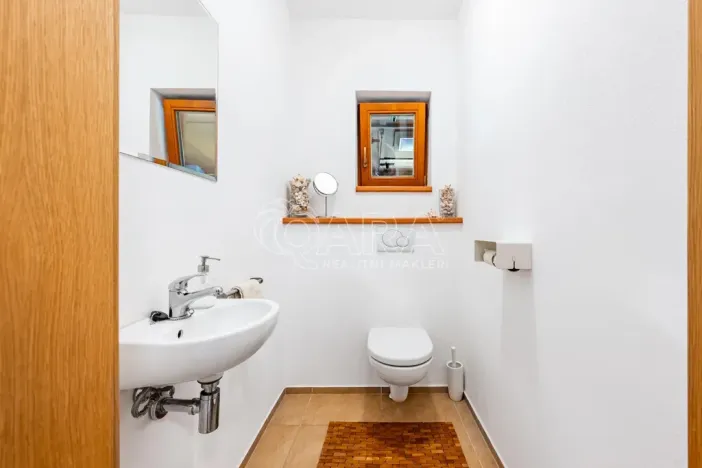 Prodej rodinného domu, Komárov, Sokolská, 132 m2