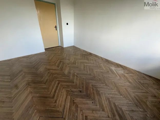 Prodej bytu 2+1, Meziboří, Okružní, 58 m2