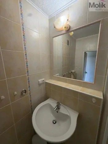 Prodej bytu 2+1, Meziboří, Okružní, 58 m2
