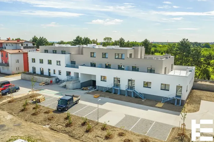Prodej bytu 1+kk, Praha - Satalice, Za Novákovou zahradou, 33 m2