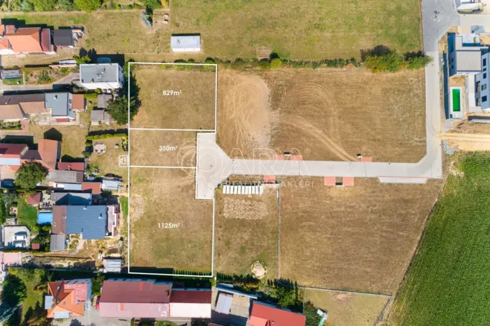 Prodej pozemku pro bydlení, Vestec, Máchova, 2304 m2