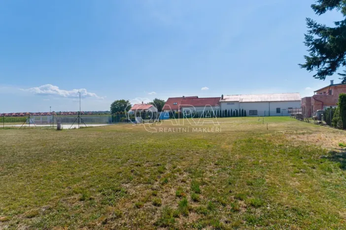 Prodej pozemku pro bydlení, Vestec, Máchova, 2304 m2