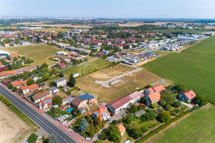 Prodej pozemku pro bydlení, Vestec, Máchova, 2304 m2