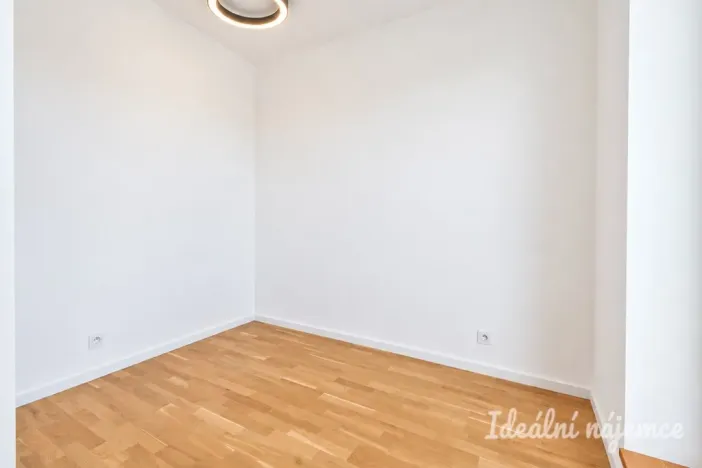 Pronájem bytu 2+kk, Brno - Zábrdovice, Příční, 36 m2