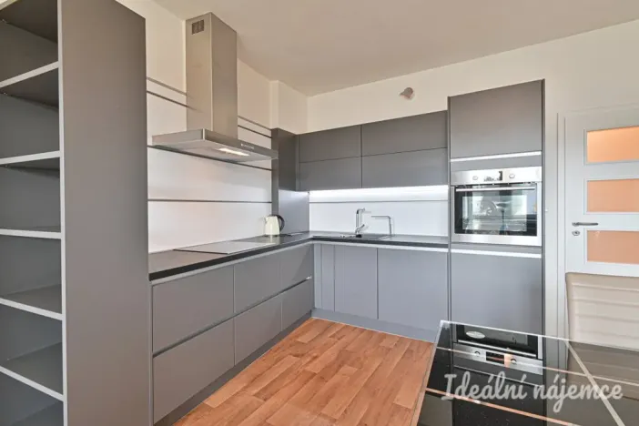 Pronájem bytu 2+kk, Brno, Poříčí, 51 m2