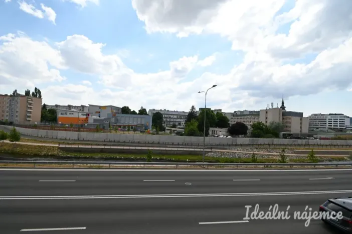 Pronájem bytu 2+kk, Brno, Poříčí, 51 m2