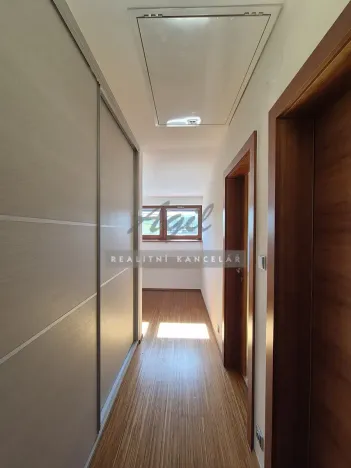 Prodej rodinného domu, Hostěnice, 142 m2