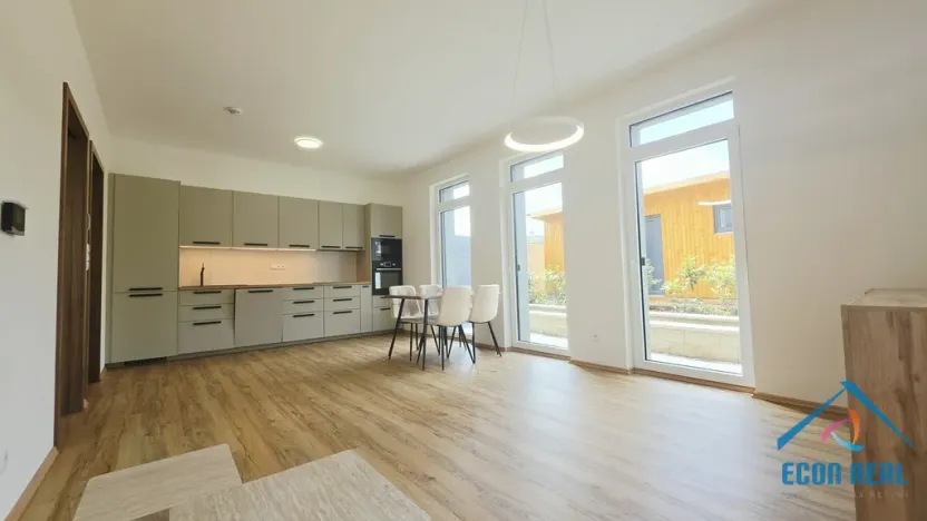 Pronájem kanceláře, Herink, U Kovárny, 55 m2