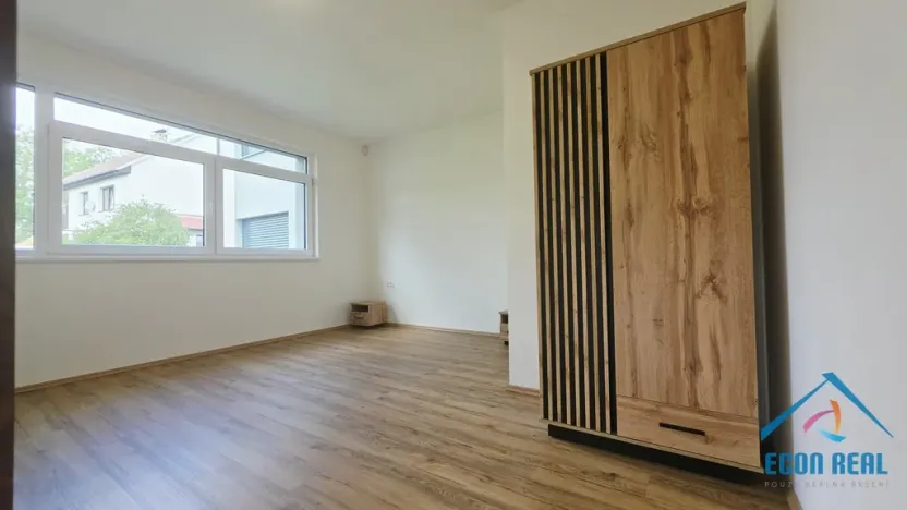 Pronájem kanceláře, Herink, U Kovárny, 55 m2