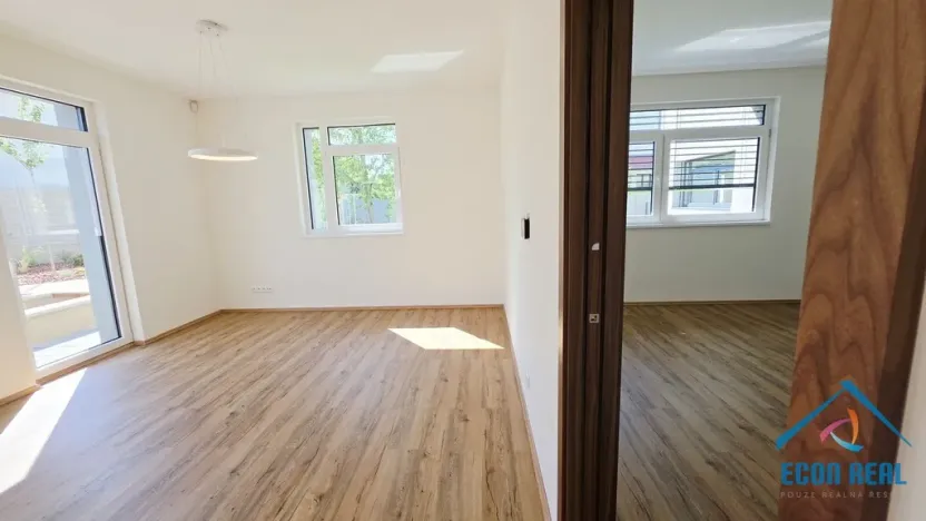 Pronájem kanceláře, Herink, U Kovárny, 55 m2