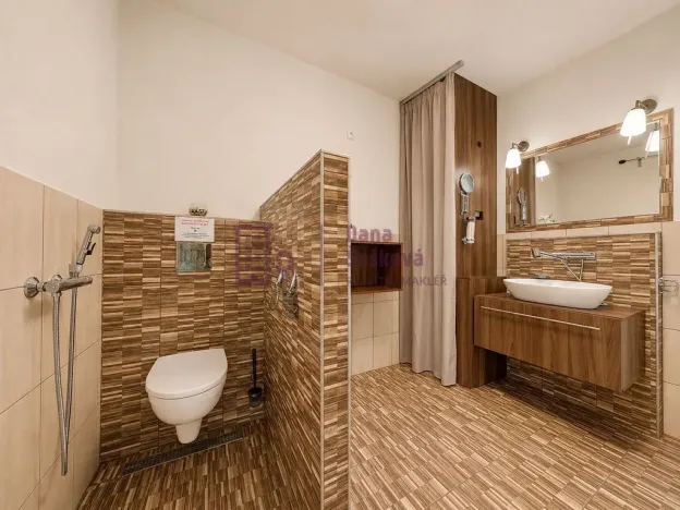 Prodej rodinného domu, Rodvínov, 210 m2