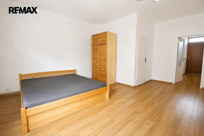 Pronájem bytu 1+1, Praha - Libeň, U školičky, 48 m2