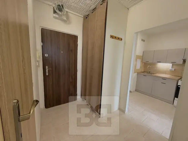 Pronájem bytu 2+kk, Kladno, Holandská, 38 m2