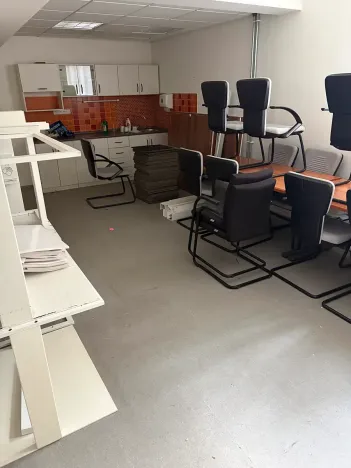 Pronájem kanceláře, Nymburk, Náměstí Přemyslovců, 90 m2