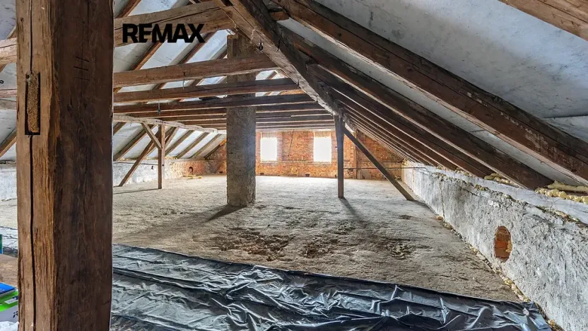 Prodej rodinného domu, Žandov, 296 m2