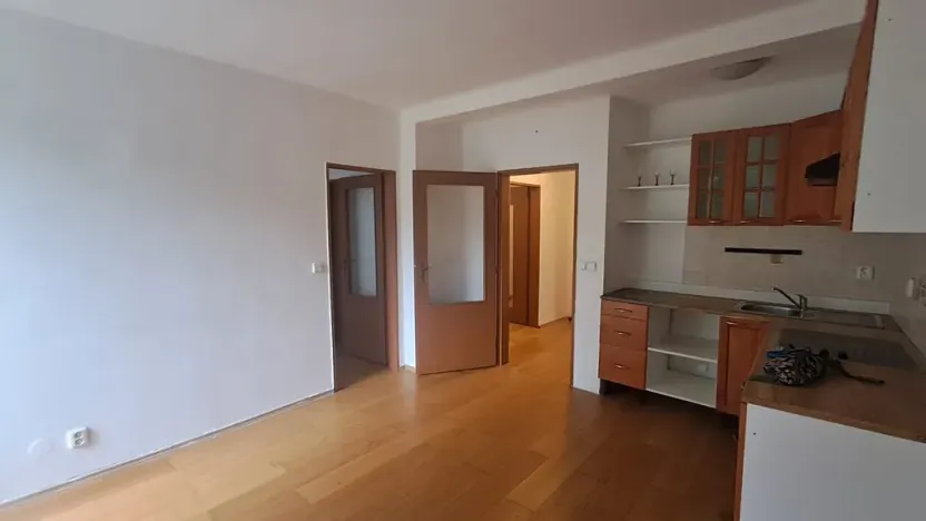 Prodej bytu 2+kk, Holubice, Za Dvorem, 45 m2
