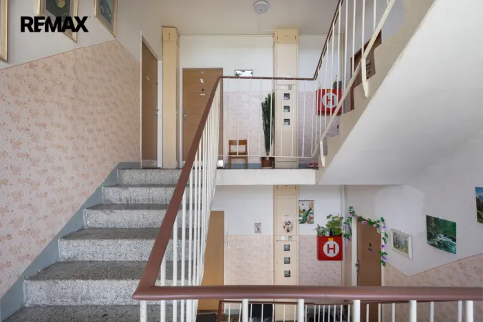 Prodej bytu 2+1, Meziboří, Nad parkem, 64 m2