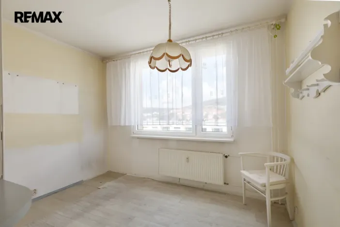 Prodej bytu 2+1, Meziboří, Nad parkem, 64 m2