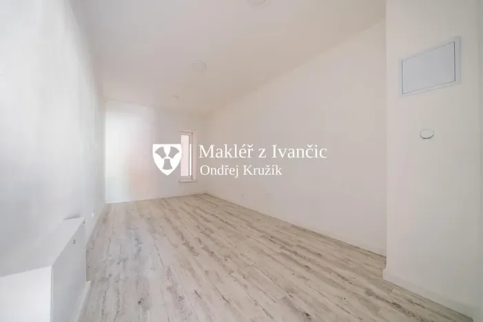 Prodej bytu 2+kk, Počenice-Tetětice - Počenice, 33 m2