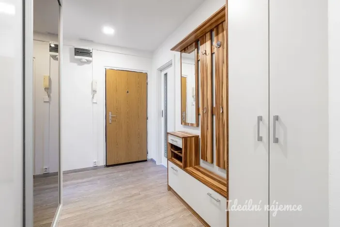 Pronájem bytu 3+1, Praha - Krč, Sládkovičova, 62 m2