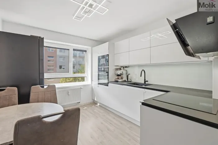 Prodej bytu 3+kk, Milovice - Mladá, Spojovací, 66 m2